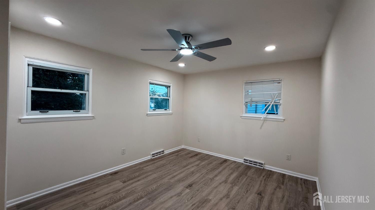 23 Apollo Avenue Avenel NJ 07001