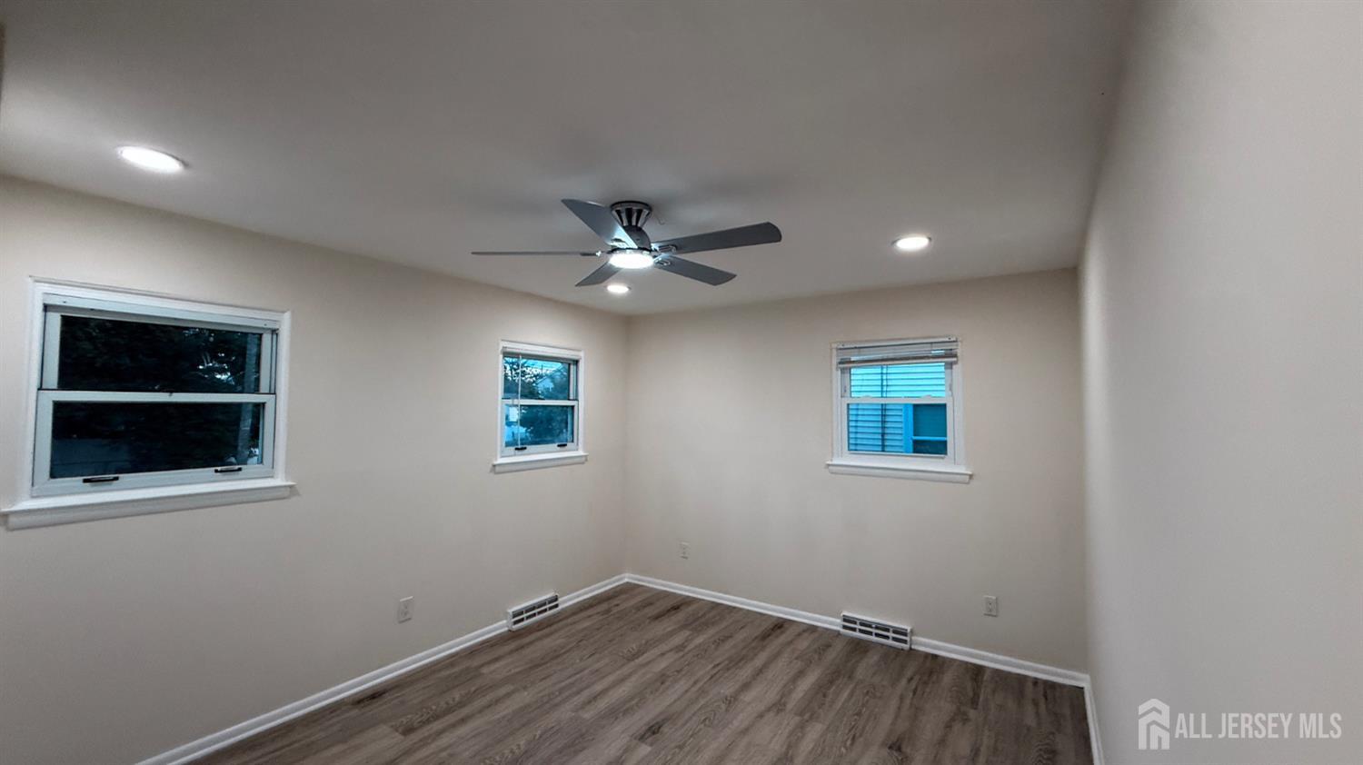 23 Apollo Avenue Avenel NJ 07001