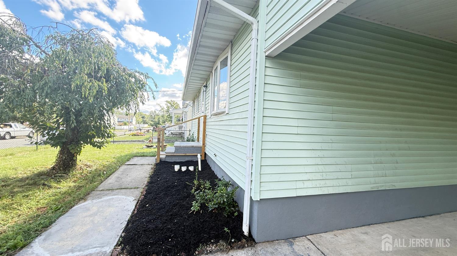 23 Apollo Avenue Avenel NJ 07001