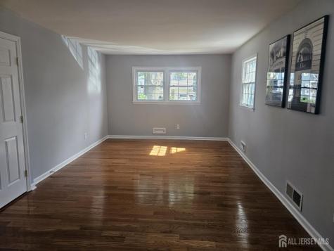 19 Washington Place Metuchen NJ 08840