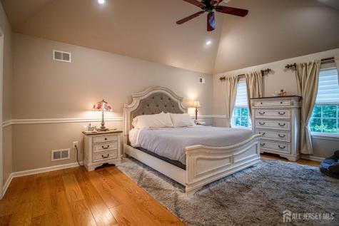 9 Pondview Drive Tinton Falls NJ 07724