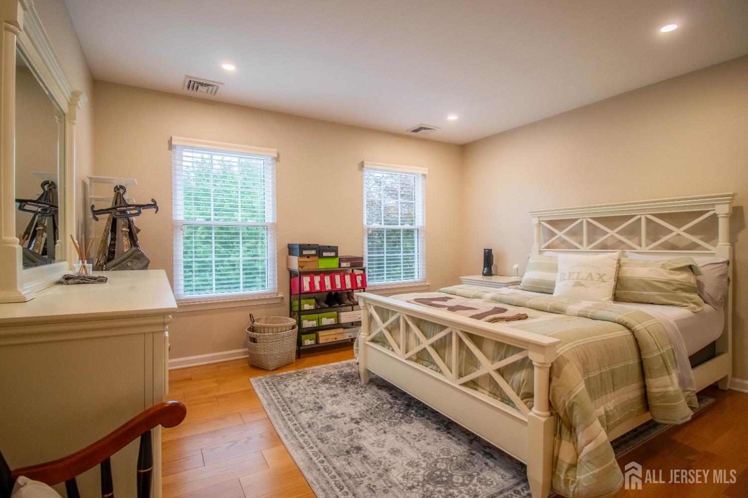 9 Pondview Drive Tinton Falls NJ 07724