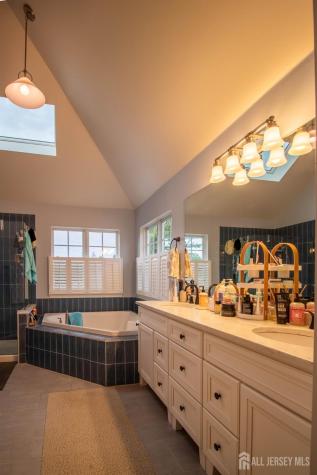 9 Pondview Drive Tinton Falls NJ 07724