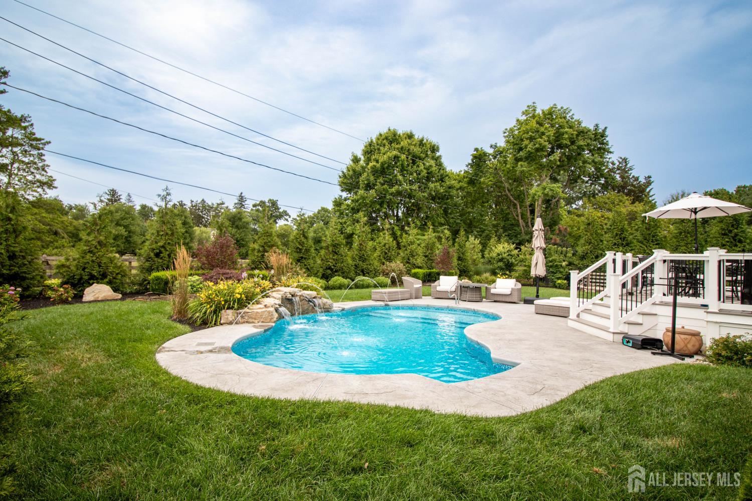 9 Pondview Drive Tinton Falls NJ 07724
