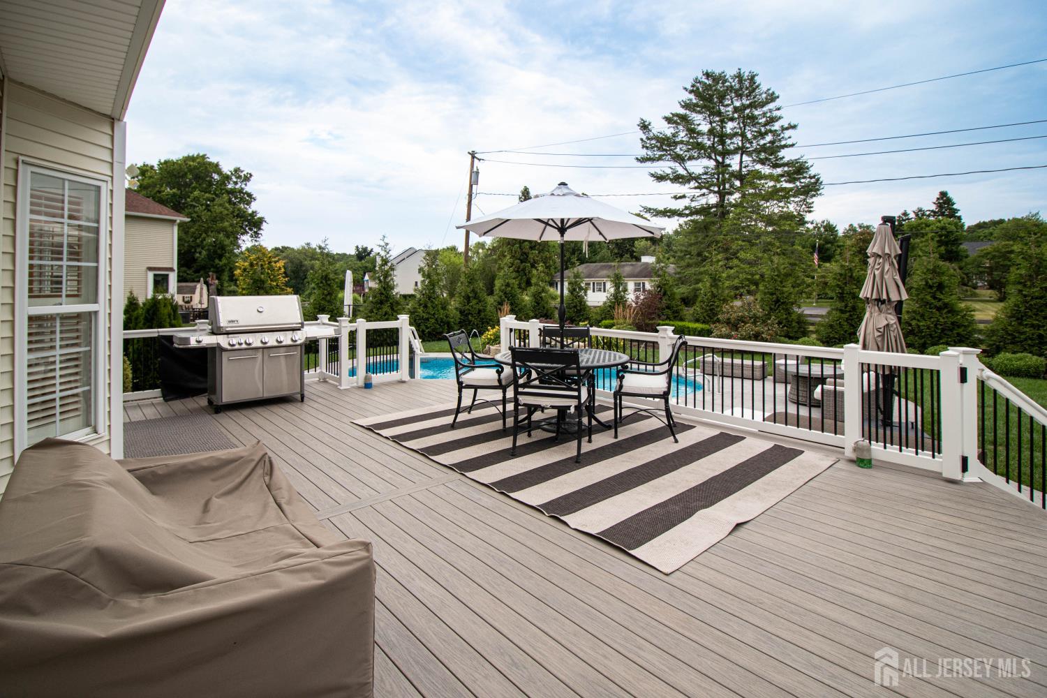 9 Pondview Drive Tinton Falls NJ 07724