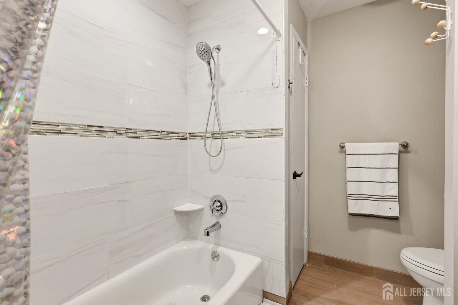 11 Vreeland Court Sayreville NJ 08872