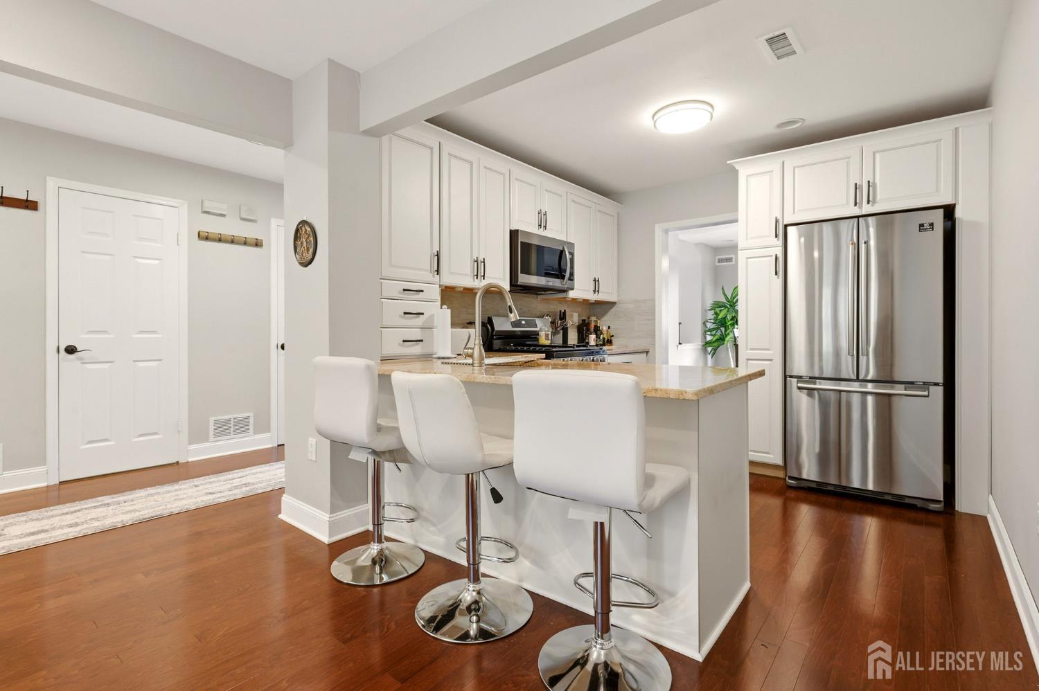 11 Vreeland Court Sayreville NJ 08872