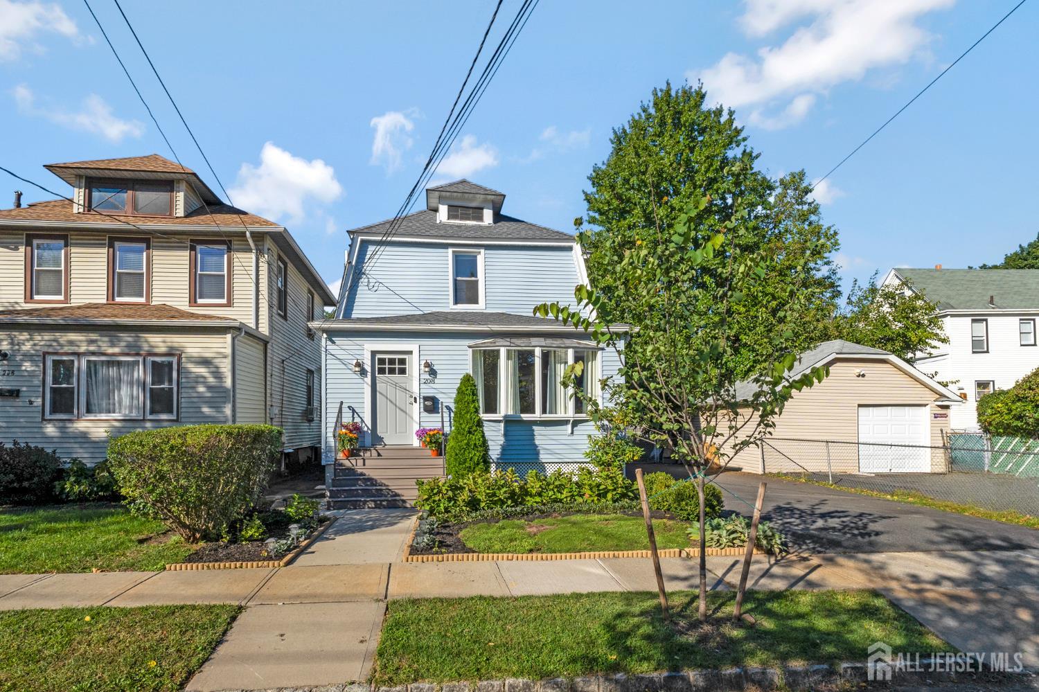 208 Walnut Street Roselle Park NJ 07204