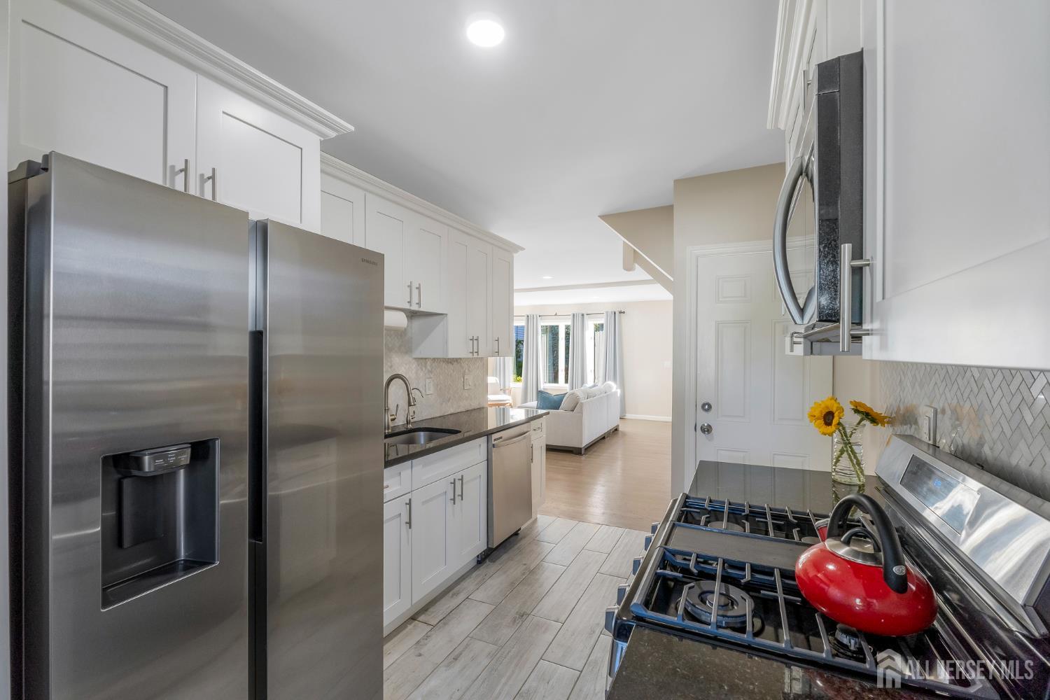 208 Walnut Street Roselle Park NJ 07204