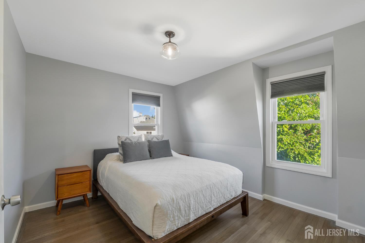 208 Walnut Street Roselle Park NJ 07204
