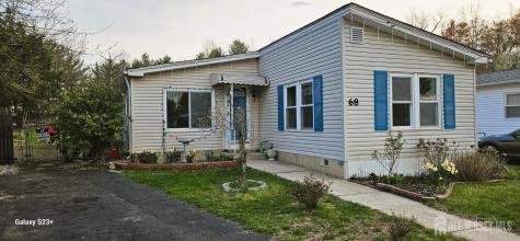 68 Deer Way Manalapan NJ 07726