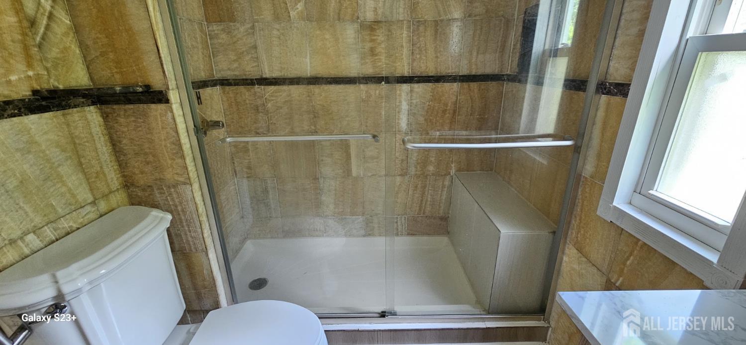 68 Deer Way Manalapan NJ 07726