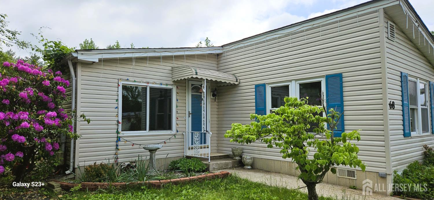 68 Deer Way Manalapan NJ 07726