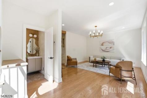 61 Hickory Street Metuchen NJ 08840