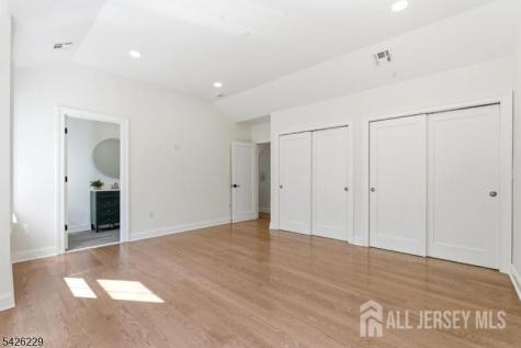 61 Hickory Street Metuchen NJ 08840