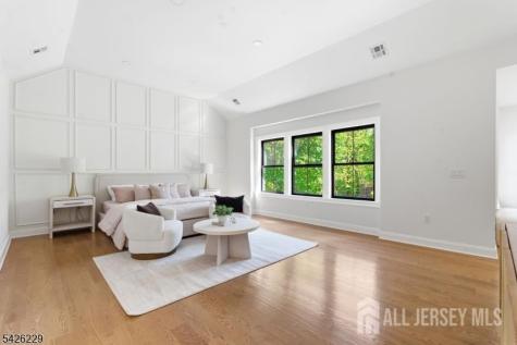 61 Hickory Street Metuchen NJ 08840