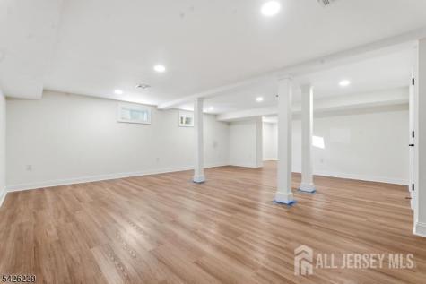 61 Hickory Street Metuchen NJ 08840