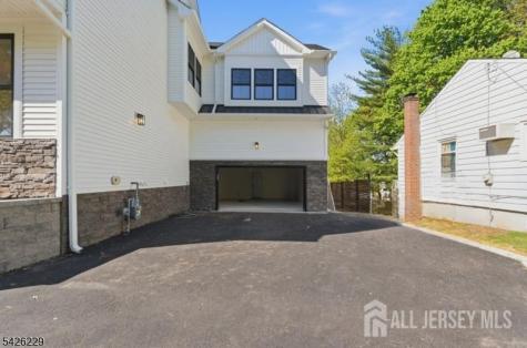 61 Hickory Street Metuchen NJ 08840