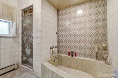 1868 Amwell Road Franklin Twsp NJ 08873