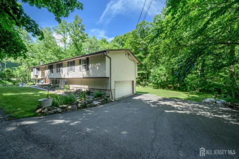 11 Pine Ridge Road Califon NJ 07830