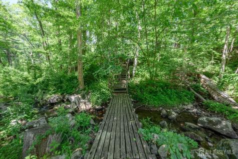 11 Pine Ridge Road Califon NJ 07830