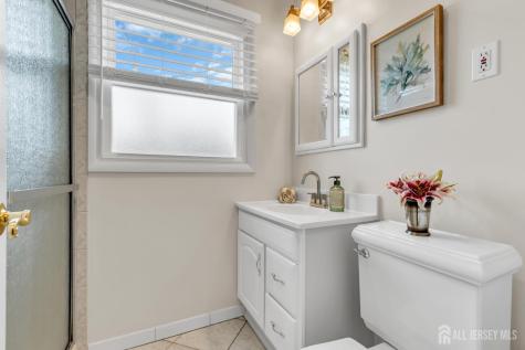 40 Icemeadow Lane Aberdeen NJ 07747