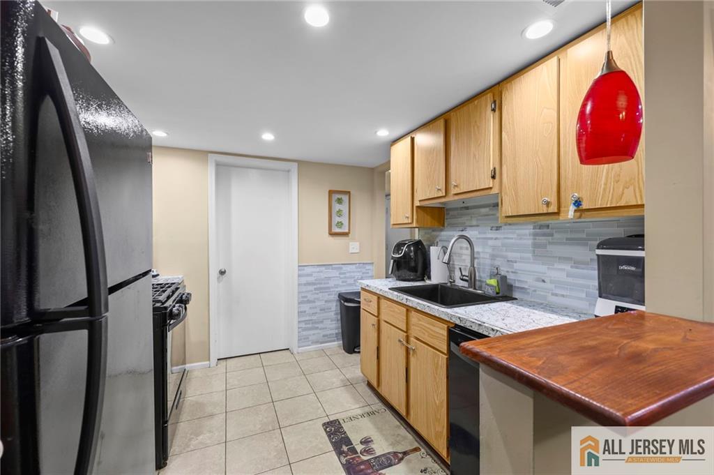 3 Eagle Court Howell NJ 07731