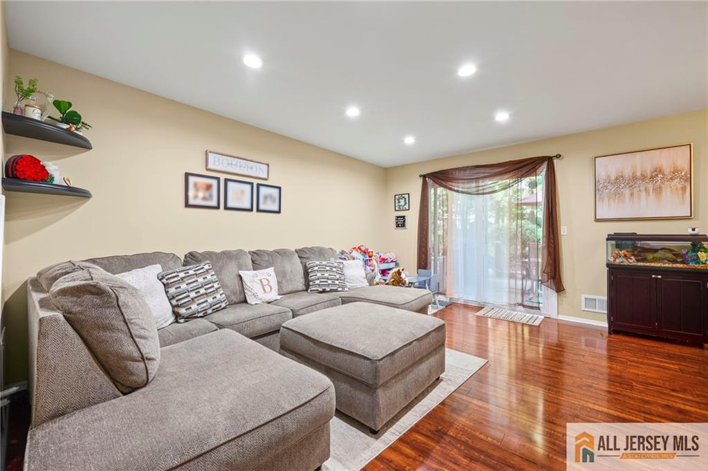3 Eagle Court Howell NJ 07731
