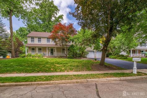 7 Lake Farrington Drive North Brunswick NJ 08902