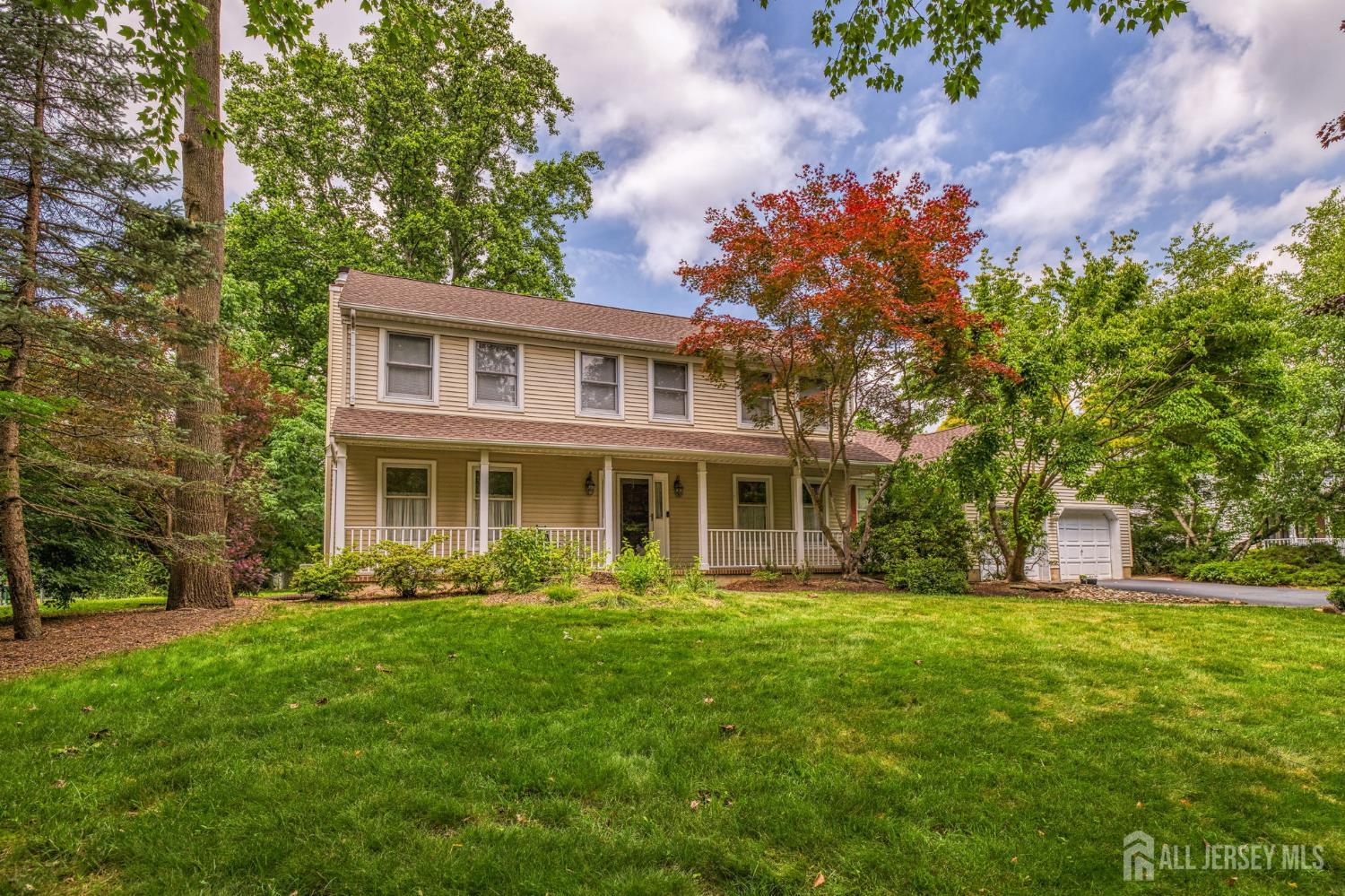 7 Lake Farrington Drive North Brunswick NJ 08902