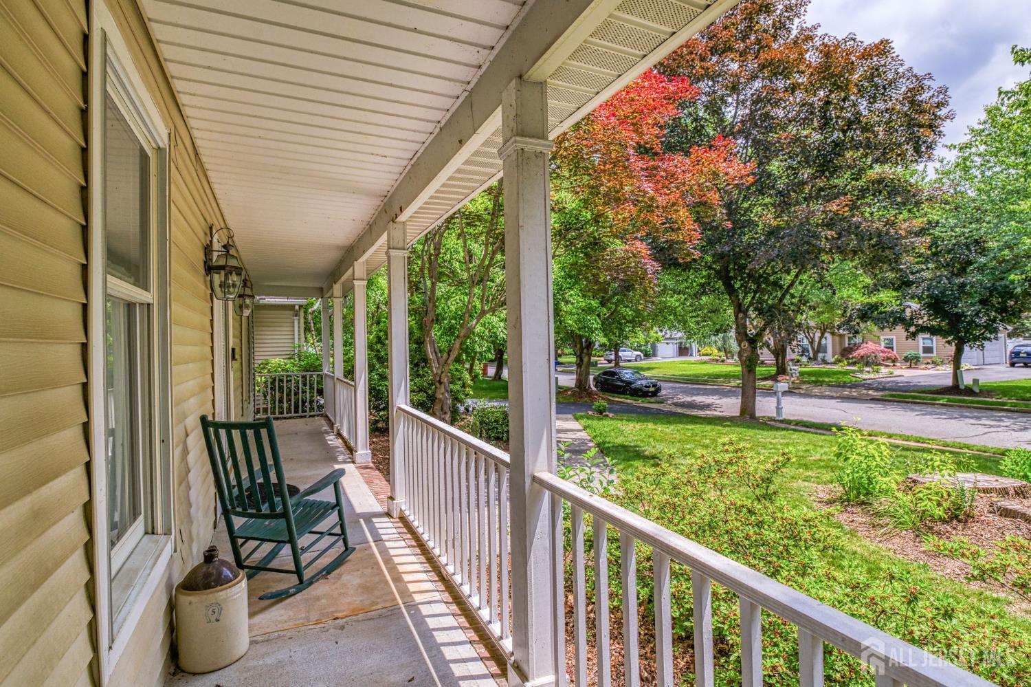 7 Lake Farrington Drive North Brunswick NJ 08902