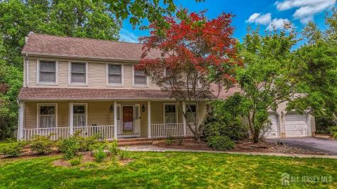 7 Lake Farrington Drive North Brunswick NJ 08902