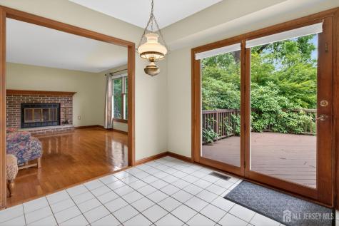 7 Lake Farrington Drive North Brunswick NJ 08902