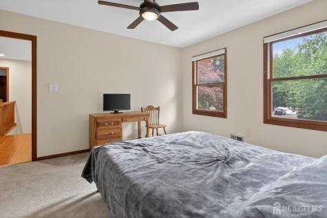 7 Lake Farrington Drive North Brunswick NJ 08902