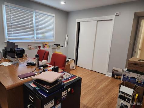 71 Rodak Circle Edison NJ 08817