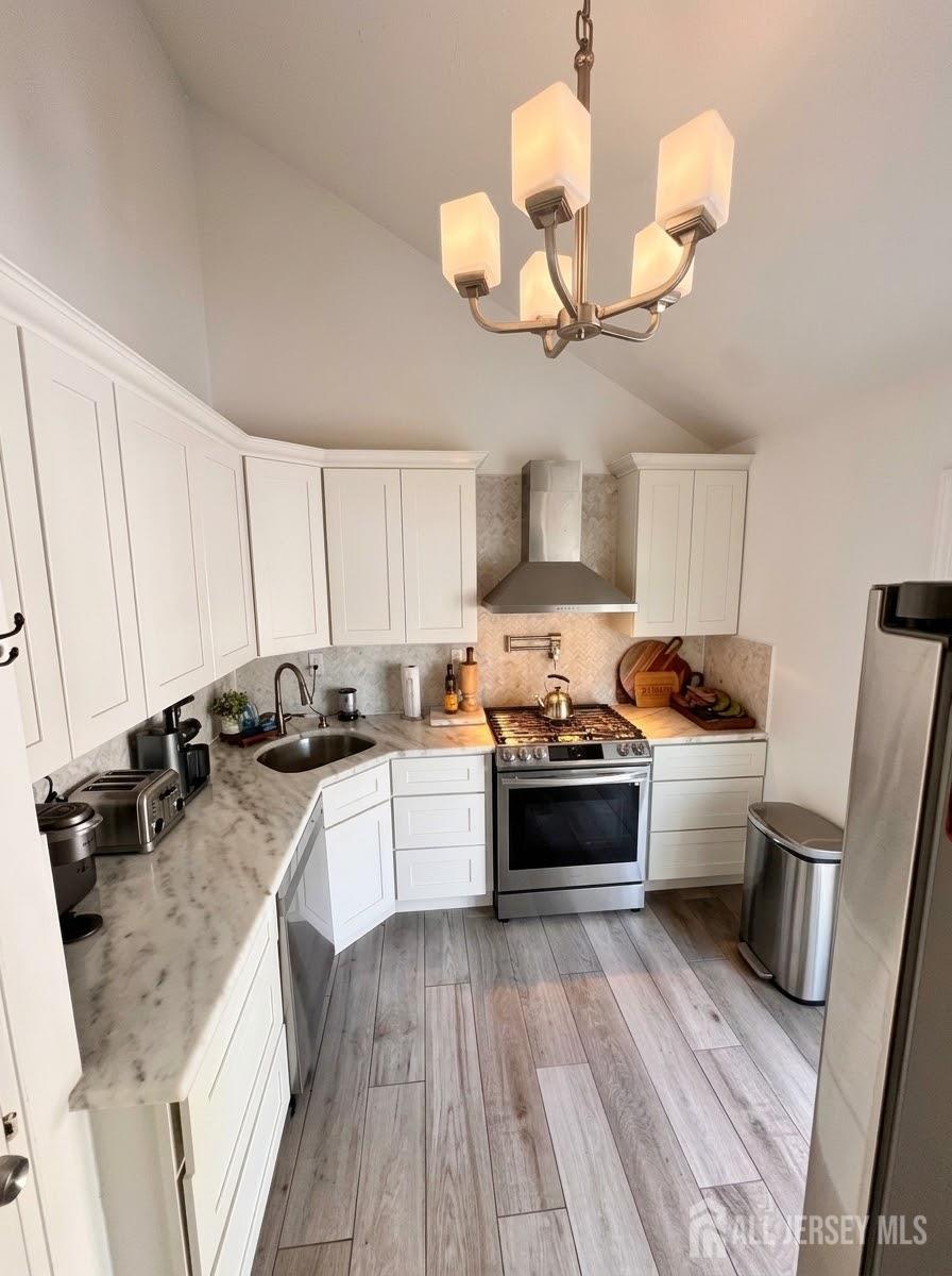 822 Barry Avenue Perth Amboy NJ 08861