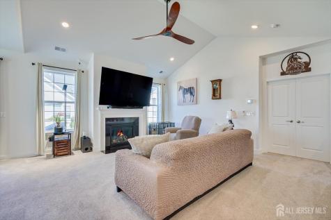 25 Starlight Drive Monroe NJ 08831