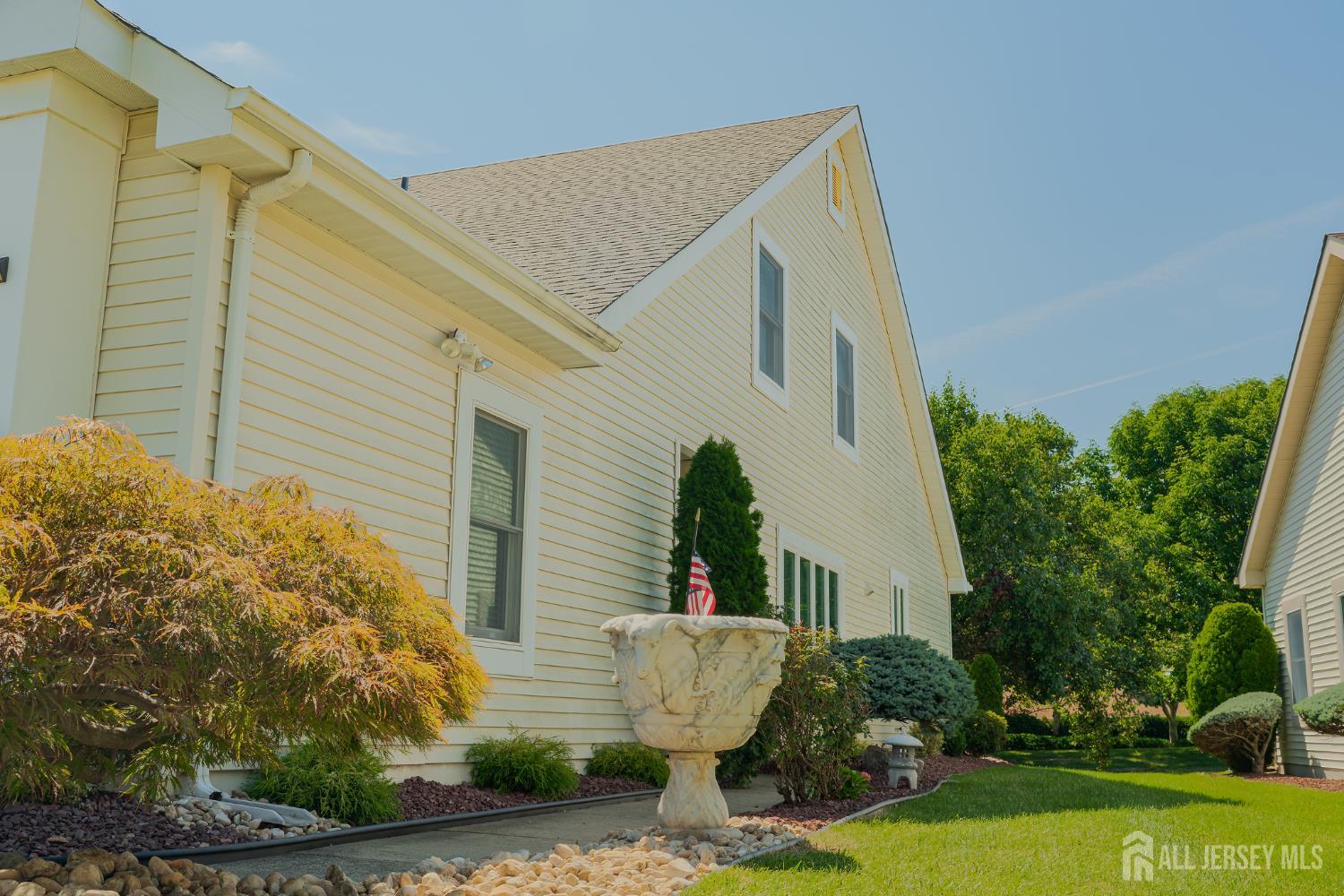 28 Brighton Court Monroe NJ 08831