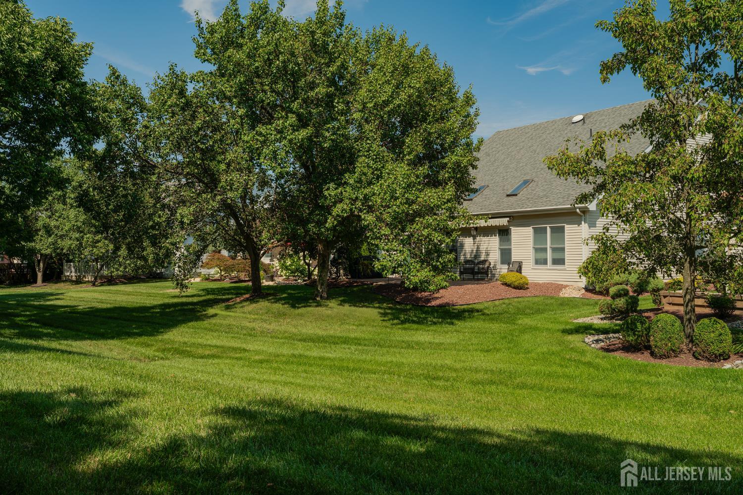 28 Brighton Court Monroe NJ 08831