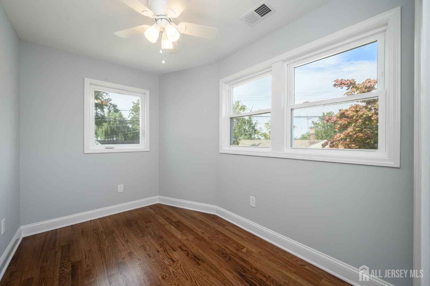 270 Alpine Way Old Bridge NJ 08879