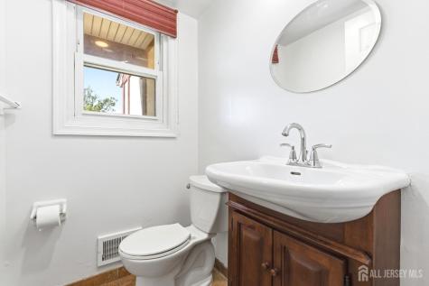 43 Scarlet Drive Sayreville NJ 08859