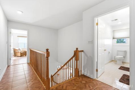 43 Scarlet Drive Sayreville NJ 08859