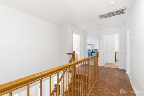 43 Scarlet Drive Sayreville NJ 08859