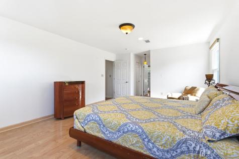 43 Scarlet Drive Sayreville NJ 08859