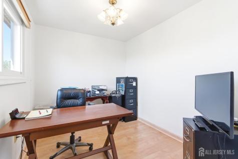 43 Scarlet Drive Sayreville NJ 08859