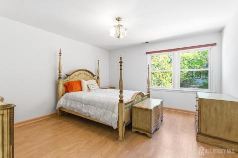 43 Scarlet Drive Sayreville NJ 08859