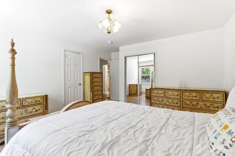 43 Scarlet Drive Sayreville NJ 08859