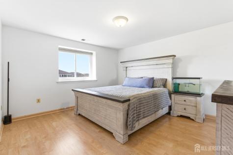 43 Scarlet Drive Sayreville NJ 08859