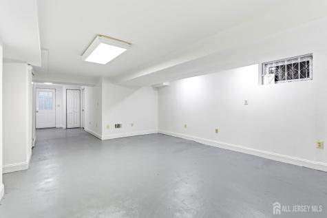 43 Scarlet Drive Sayreville NJ 08859