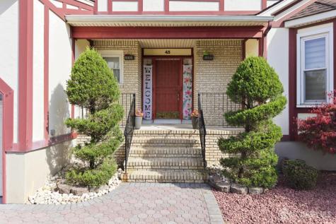 43 Scarlet Drive Sayreville NJ 08859